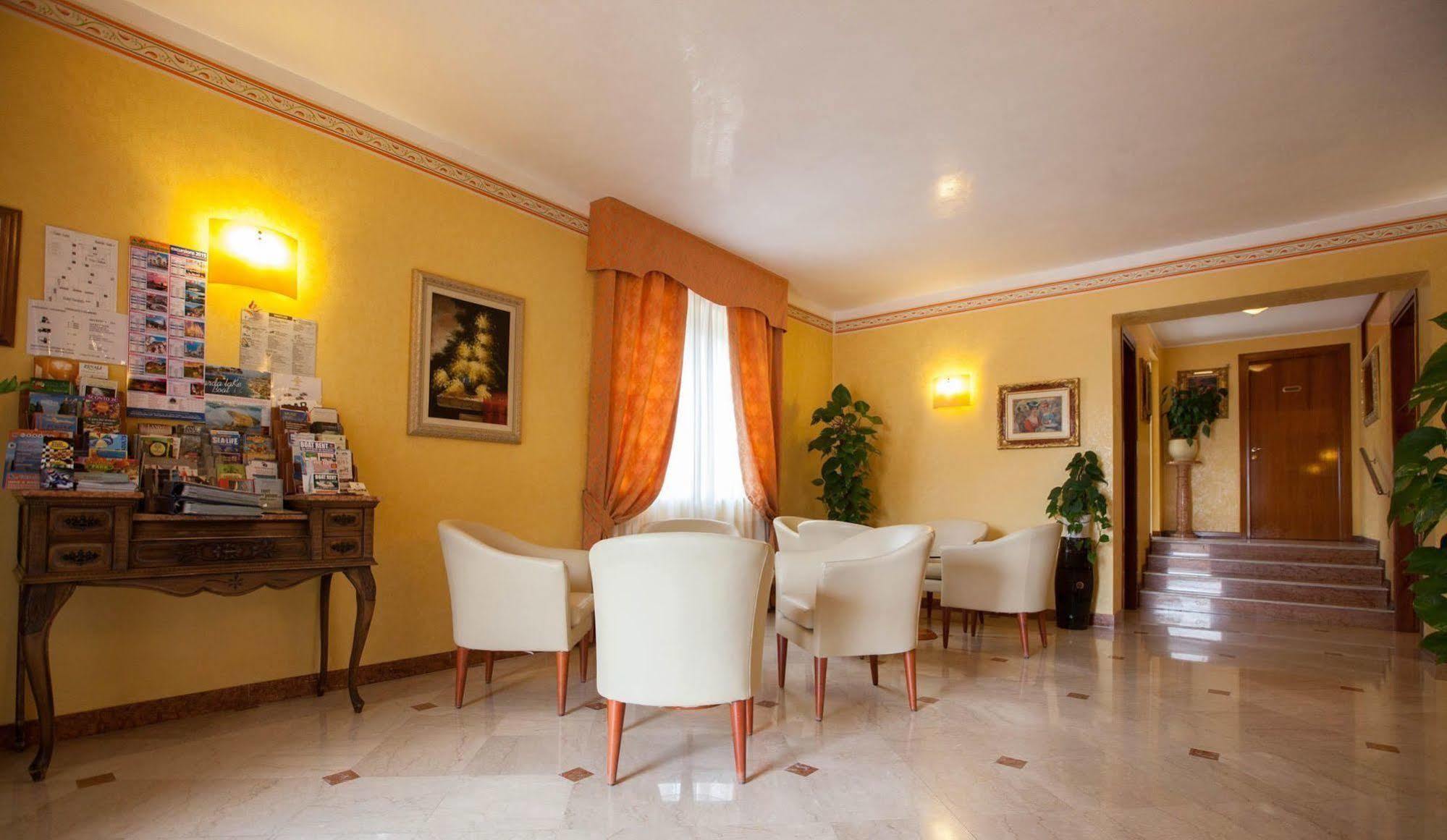 Hotel Gardenia & Villa Charme Adults Friendly 4Star Service Bardolino Exterior photo