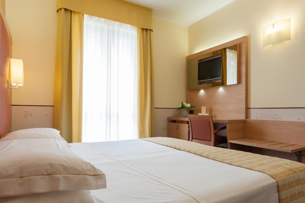 Hotel Gardenia & Villa Charme Adults Friendly 4Star Service Bardolino Exterior photo
