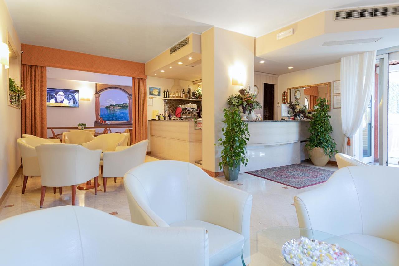 Hotel Gardenia & Villa Charme Adults Friendly 4Star Service Bardolino Exterior photo