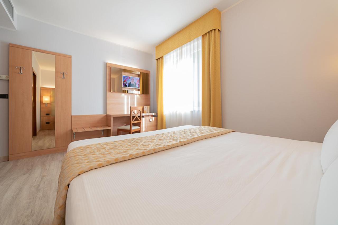 Hotel Gardenia & Villa Charme Adults Friendly 4Star Service Bardolino Exterior photo